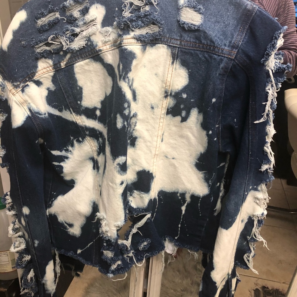 Jean jacket - Picture 3 of 6